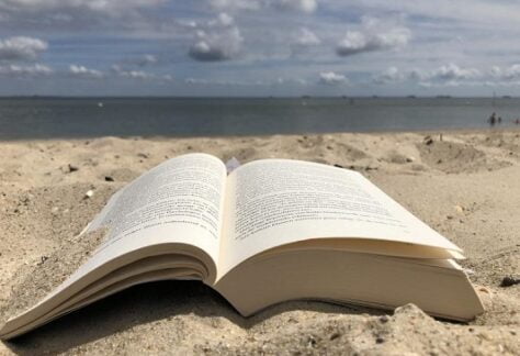 lecture-plage-ares